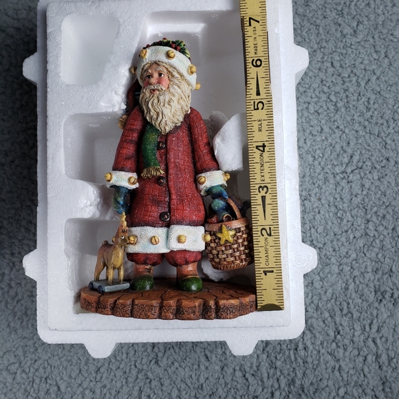 Vintage Old glory collection Santa Basket Of Toys Figurine by Lisa Blowers - Picture 9 of 13